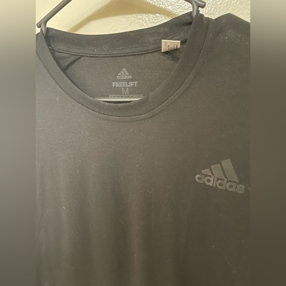 ✨Adidas Black Tee Size Medium New #B1 - Picture 2 of 5
